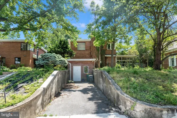 $225,000 | 227 Philadelphia Avenue, Waynesboro, PA 17268