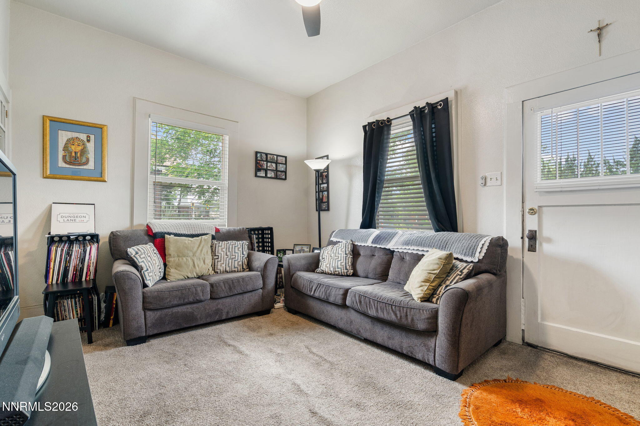 128 Keystone Avenue Reno, NV 89503 - Photo 5 of 32 7-web-or-mls-DSC07310