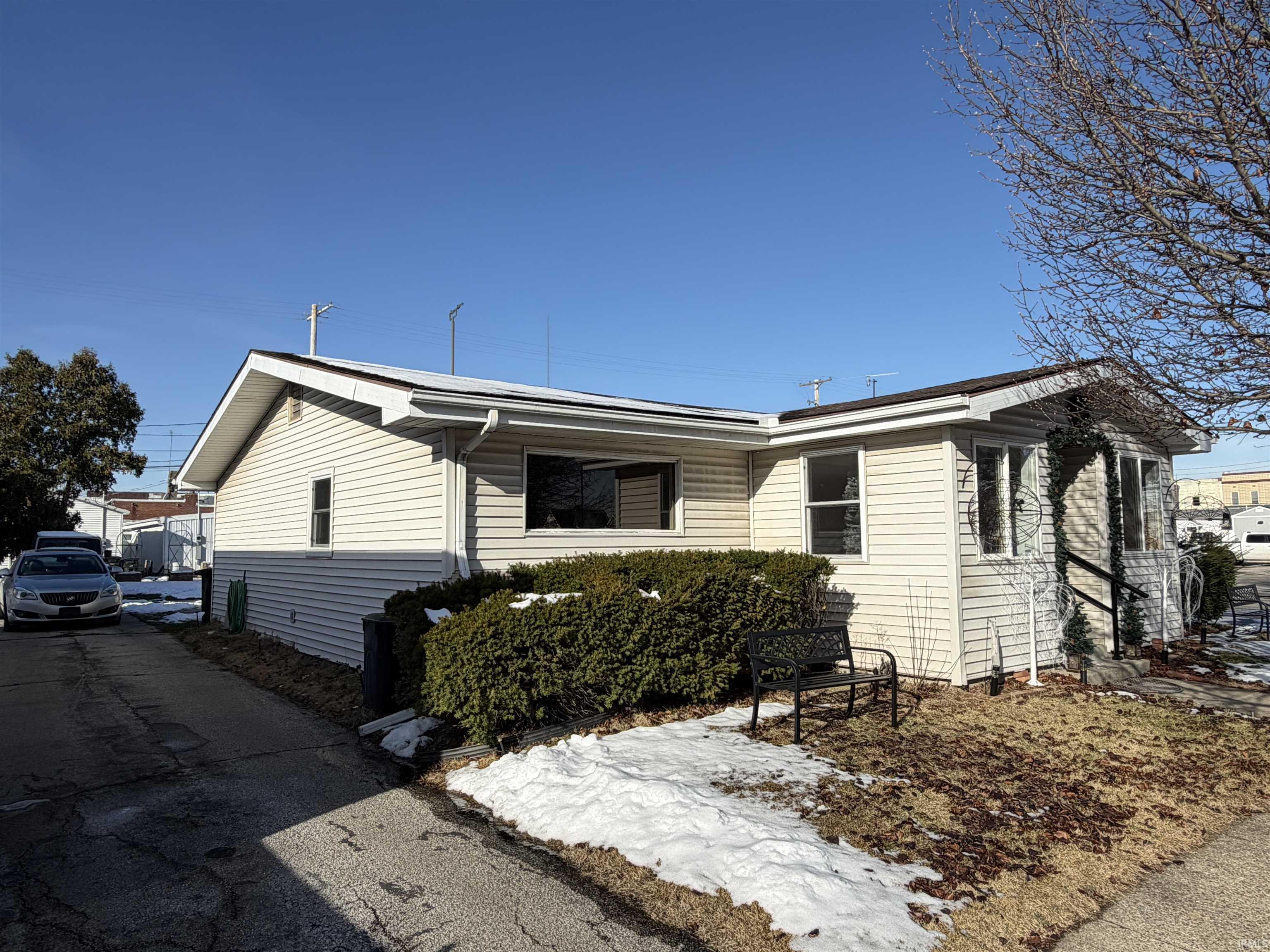 88 Southeast 1st Street Linton, IN 47441 - Photo 15 of 36