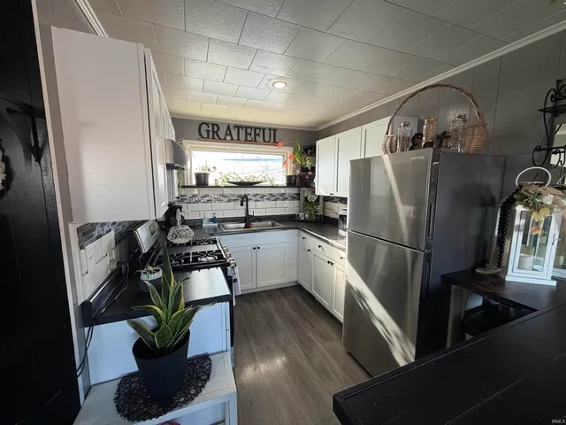 $224,900 | 88 Southeast 1st Street, Linton, IN 47441