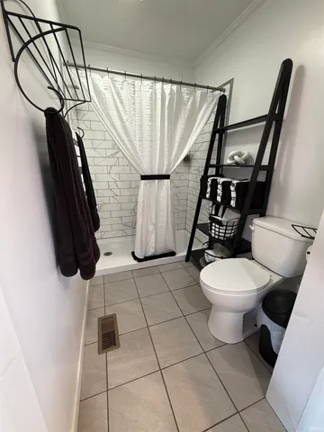 $224,900 | 88 Southeast 1st Street, Linton, IN 47441