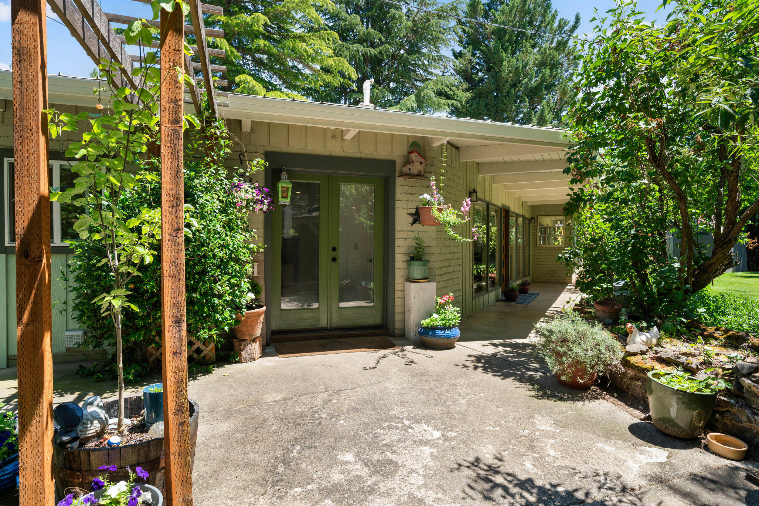 2835 Sundown Road Medford, OR 97501 - Photo 58 of 61 33_2835 sundown rd, medford-32