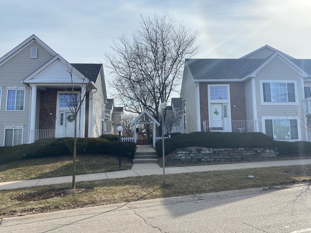 305 Rosebud Court Bolingbrook, IL 60440 - Photo 1 of 12