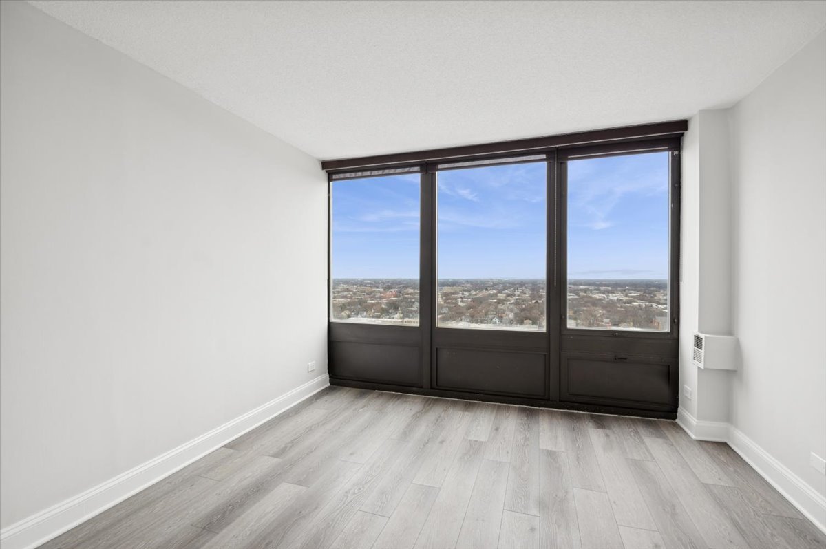 5320 North Sheridan Road, Unit 2109 Chicago, IL 60640 - Photo 7 of 15