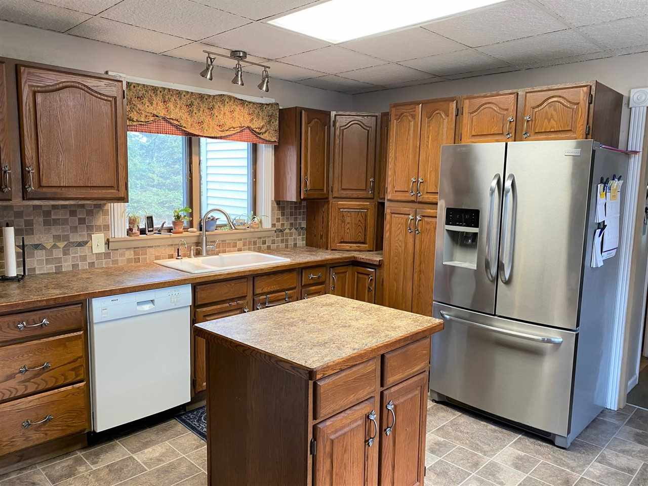 3245 West Bath Road Perry, MI 48872 - Photo 3 of 28