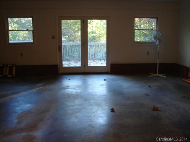 147 Ashbrook Rd Point, Unit 27 Statesville, NC 28677 - Photo 18 of 24 a view of room with window