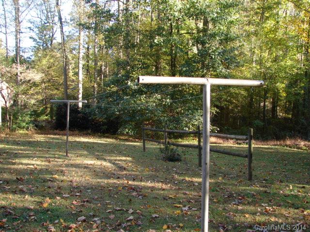 147 Ashbrook Rd Point, Unit 27 Statesville, NC 28677 - Photo 5 of 24 a view of a backyard
