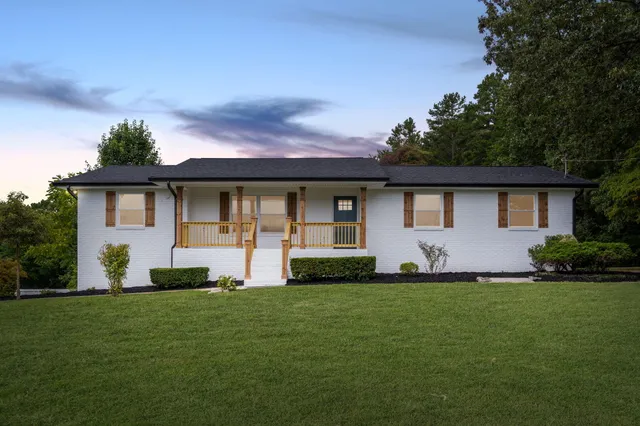 $579,900 | 7128 Golden Pond Lane, Harrison, TN 37341