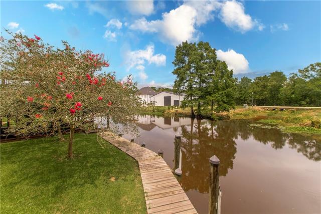 20372 Fairway Drive Springfield, LA 70462 - Photo 10 of 60