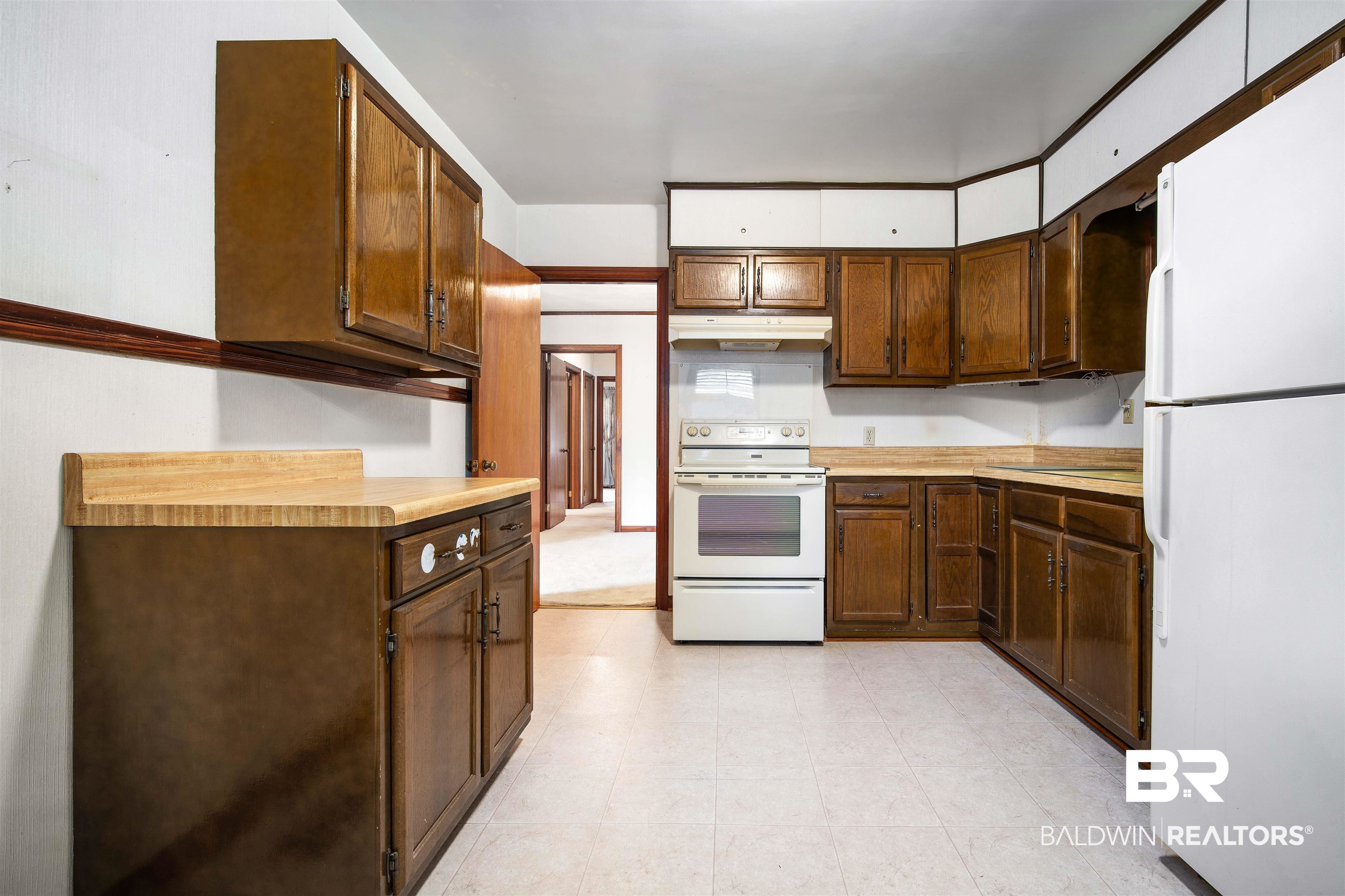 2300 Ellen Drive Mobile, AL 36605 - Photo 8 of 25 Kitchen featuring white appliances