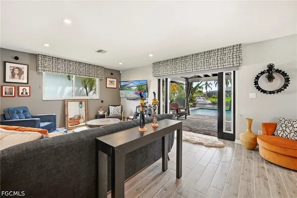 $565,000 | 2124 St Croix Avenue, Fort Myers, FL 33905