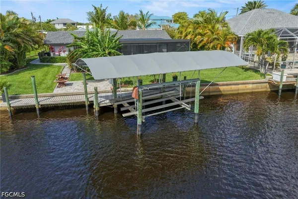$565,000 | 2124 St Croix Avenue, Fort Myers, FL 33905
