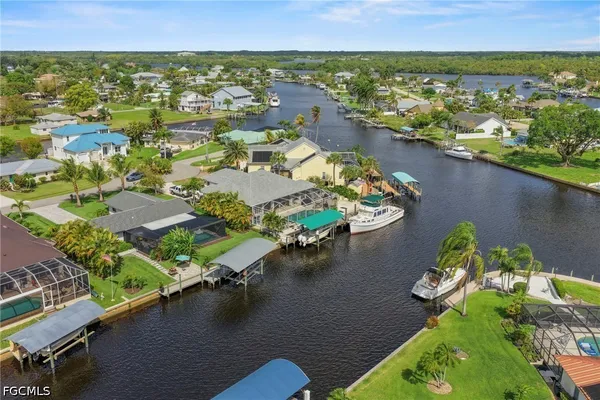 $565,000 | 2124 St Croix Avenue, Fort Myers, FL 33905