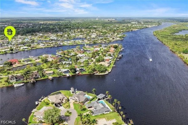 $565,000 | 2124 St Croix Avenue, Fort Myers, FL 33905