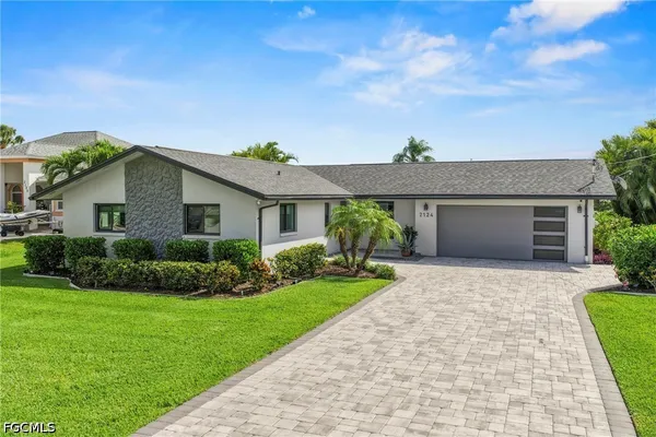 $565,000 | 2124 St Croix Avenue, Fort Myers, FL 33905