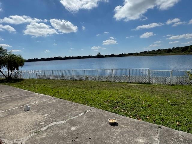 Silver Lakes Miramar, FL 33029 - Photo 11 of 12 a view of a yard