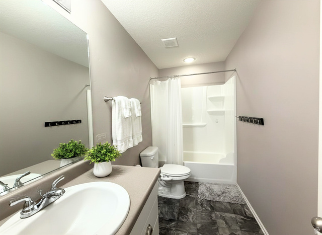 3293 East Osprey Way Layton, UT 84040 - Photo 16 of 28