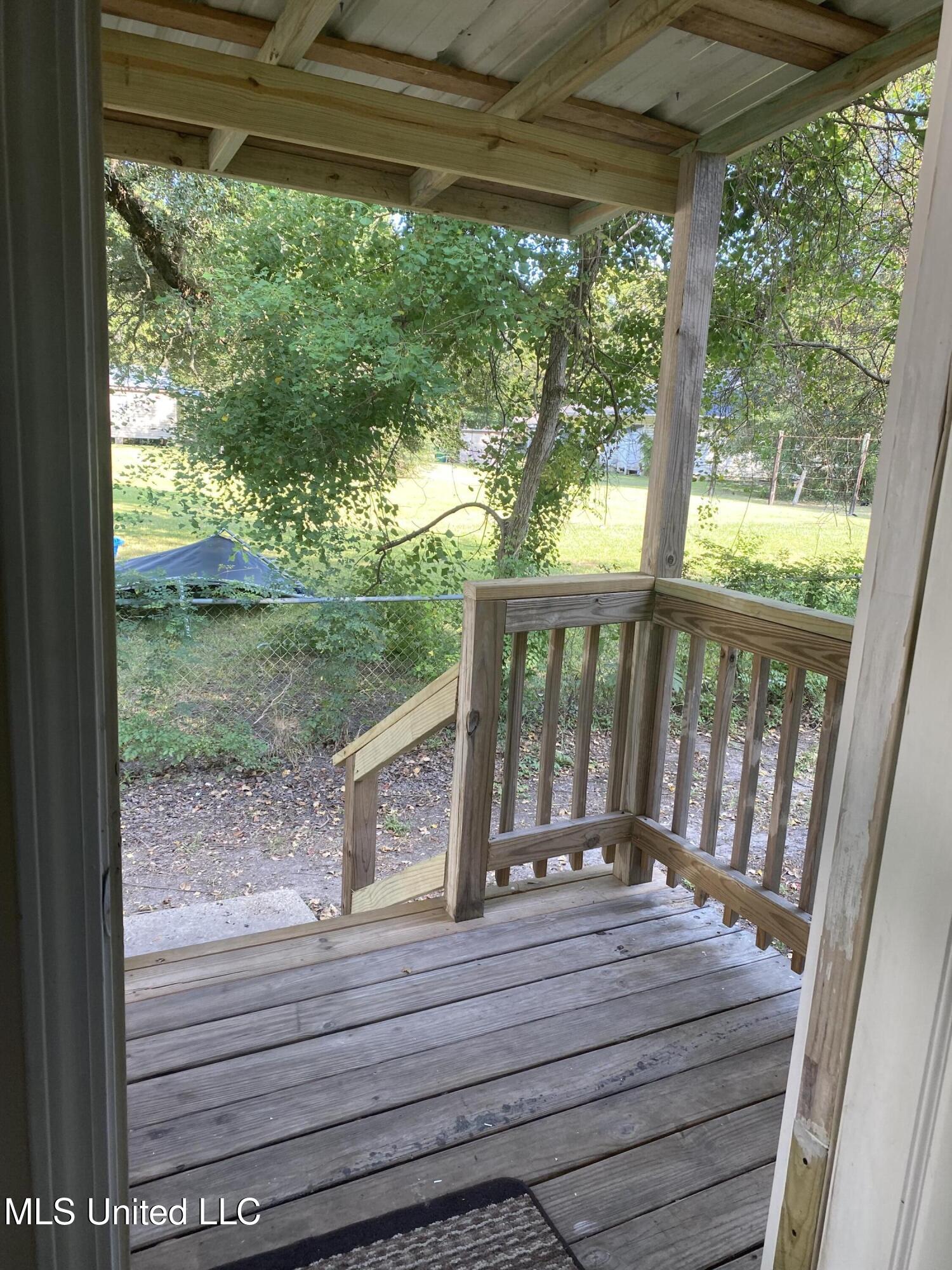 6908 Barnes Road Moss Point, MS 39563 - Photo 14 of 24 IMG_9719