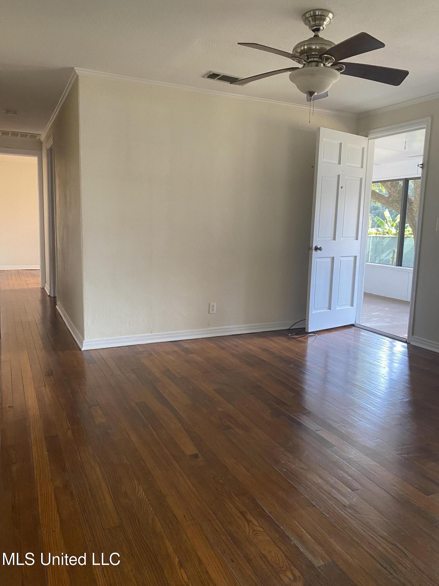 6908 Barnes Road Moss Point, MS 39563 - Photo 16 of 24 IMG_9715