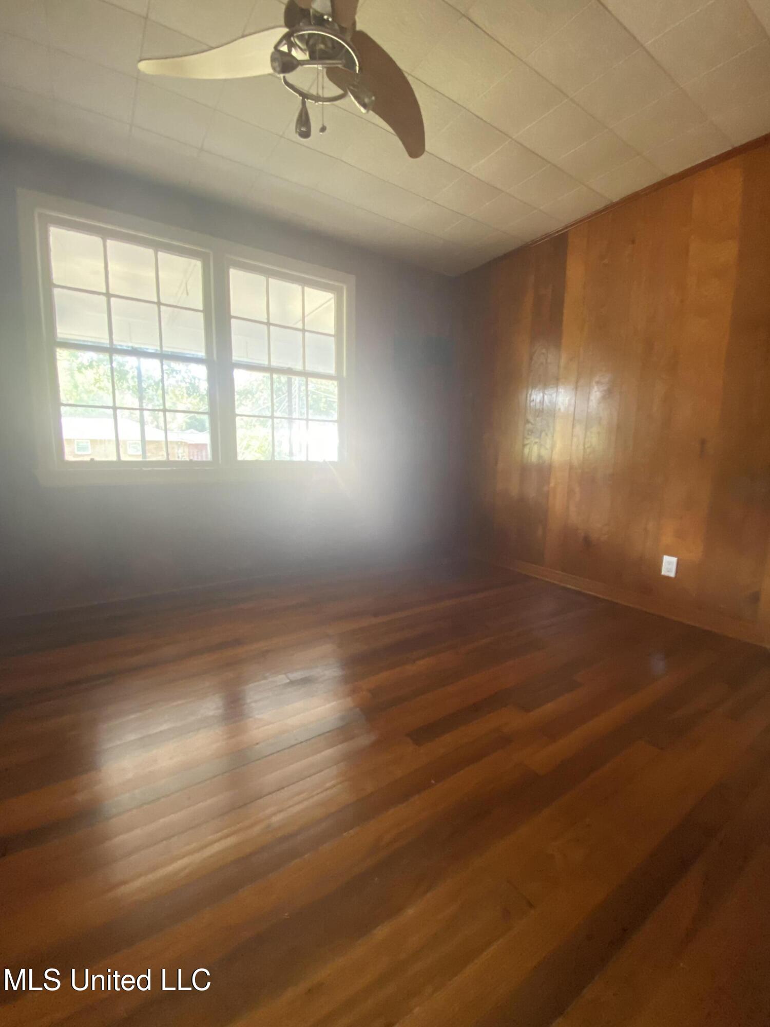 6908 Barnes Road Moss Point, MS 39563 - Photo 20 of 24 IMG_9706