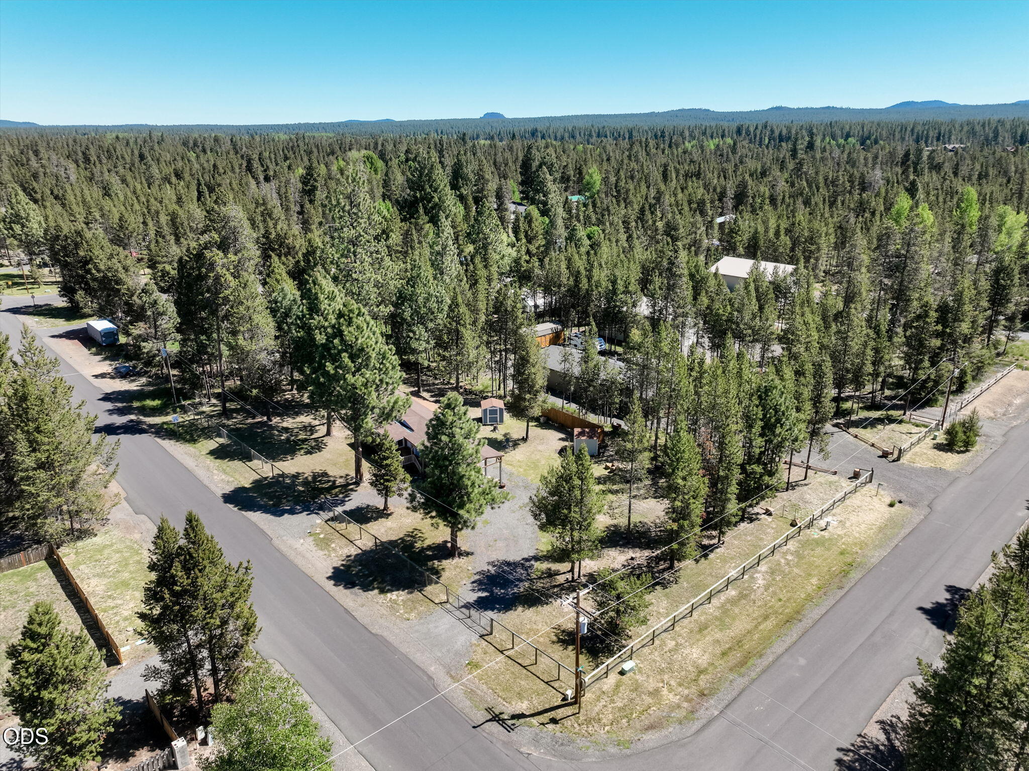 56072 Marsh Hawk Road Bend, OR 97707 - Photo 28 of 31