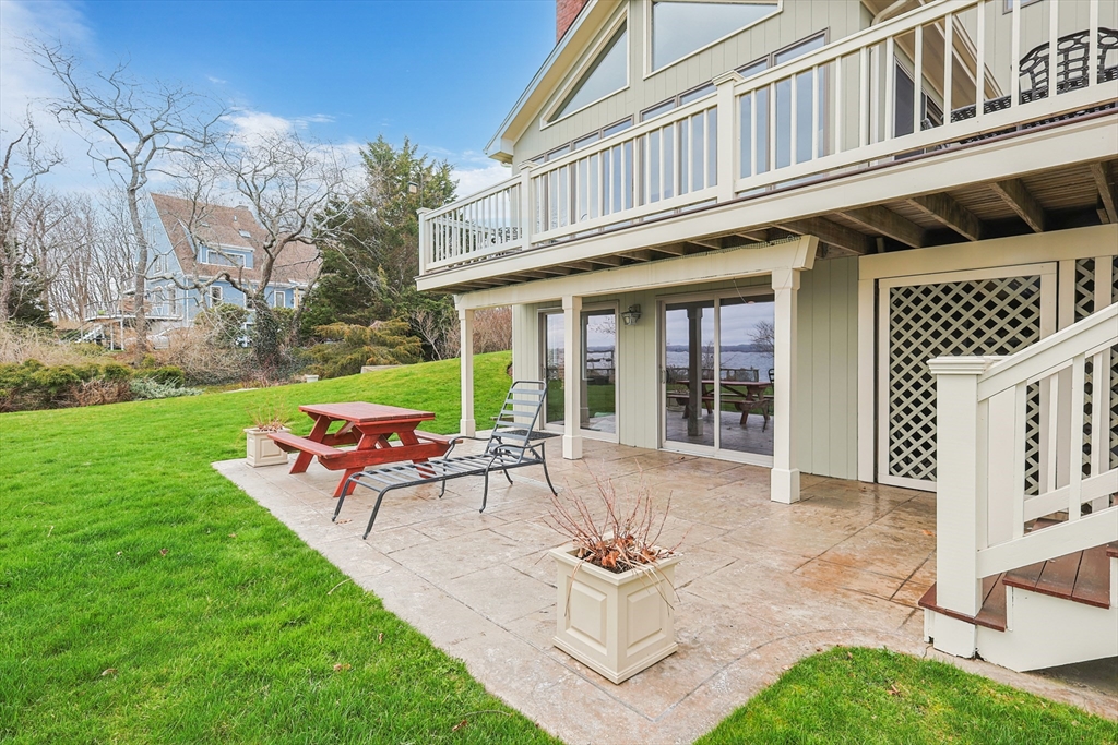 54 Oliver Hazard Perry Road Portsmouth, RI 02871 - Photo 20 of 27