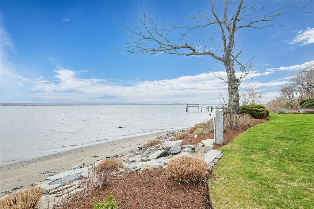 54 Oliver Hazard Perry Road Portsmouth, RI 02871 - Photo 23 of 27