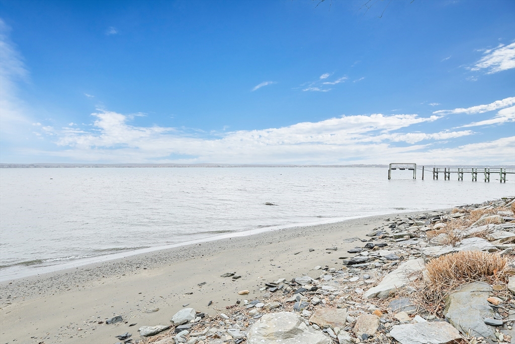 54 Oliver Hazard Perry Road Portsmouth, RI 02871 - Photo 25 of 27