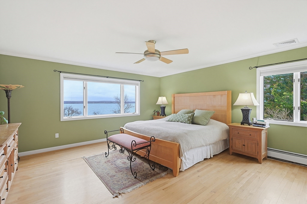 54 Oliver Hazard Perry Road Portsmouth, RI 02871 - Photo 9 of 27