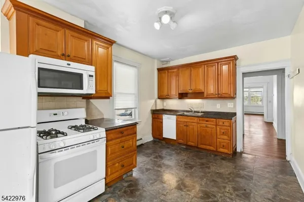 $599,000 | 84 West Cherry Street, Rahway, NJ 07065