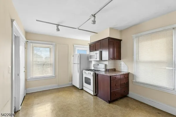 $599,000 | 84 West Cherry Street, Rahway, NJ 07065