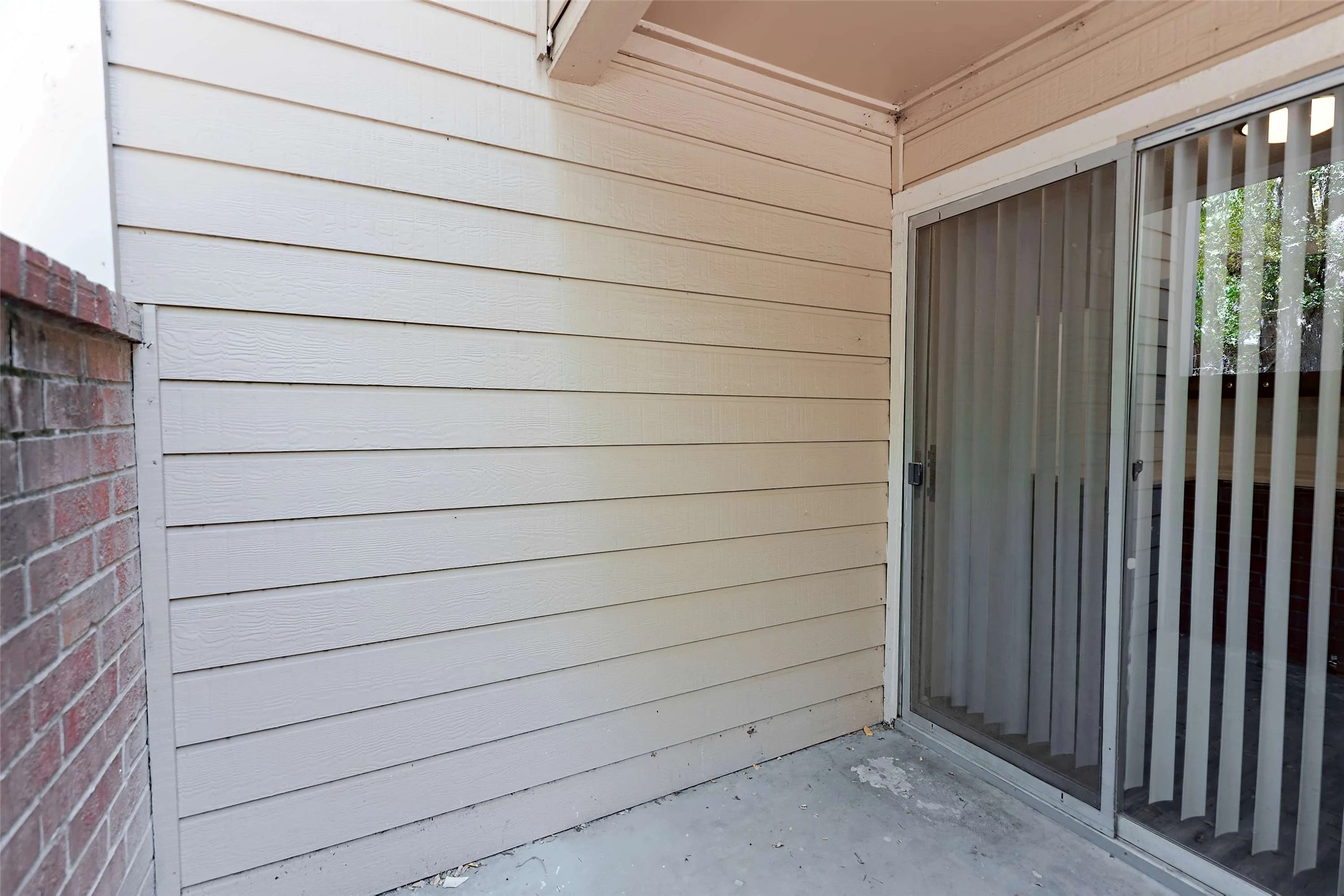 2809 West William Cannon Drive, Unit I101 Austin, TX 78745 - Photo 17 of 29 a view of a wooden door