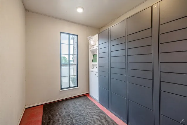 $993 | 2809 West William Cannon Drive, Unit I101, Austin, TX 78745