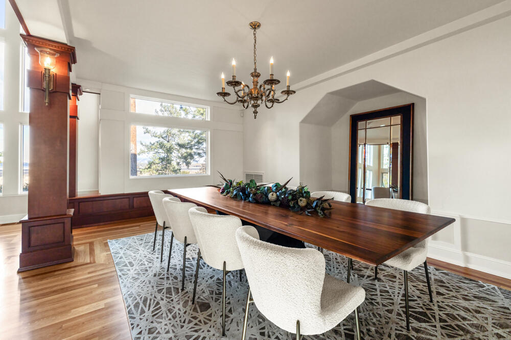 11944 Kestrel Road Klamath Falls, OR 97601 - Photo 34 of 121 New Table and chairs from Arhaus