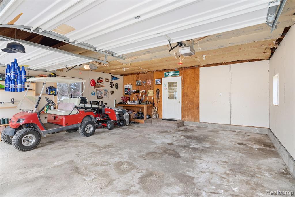 8629 Canada Road Birch Run, MI 48415 - Photo 33 of 44