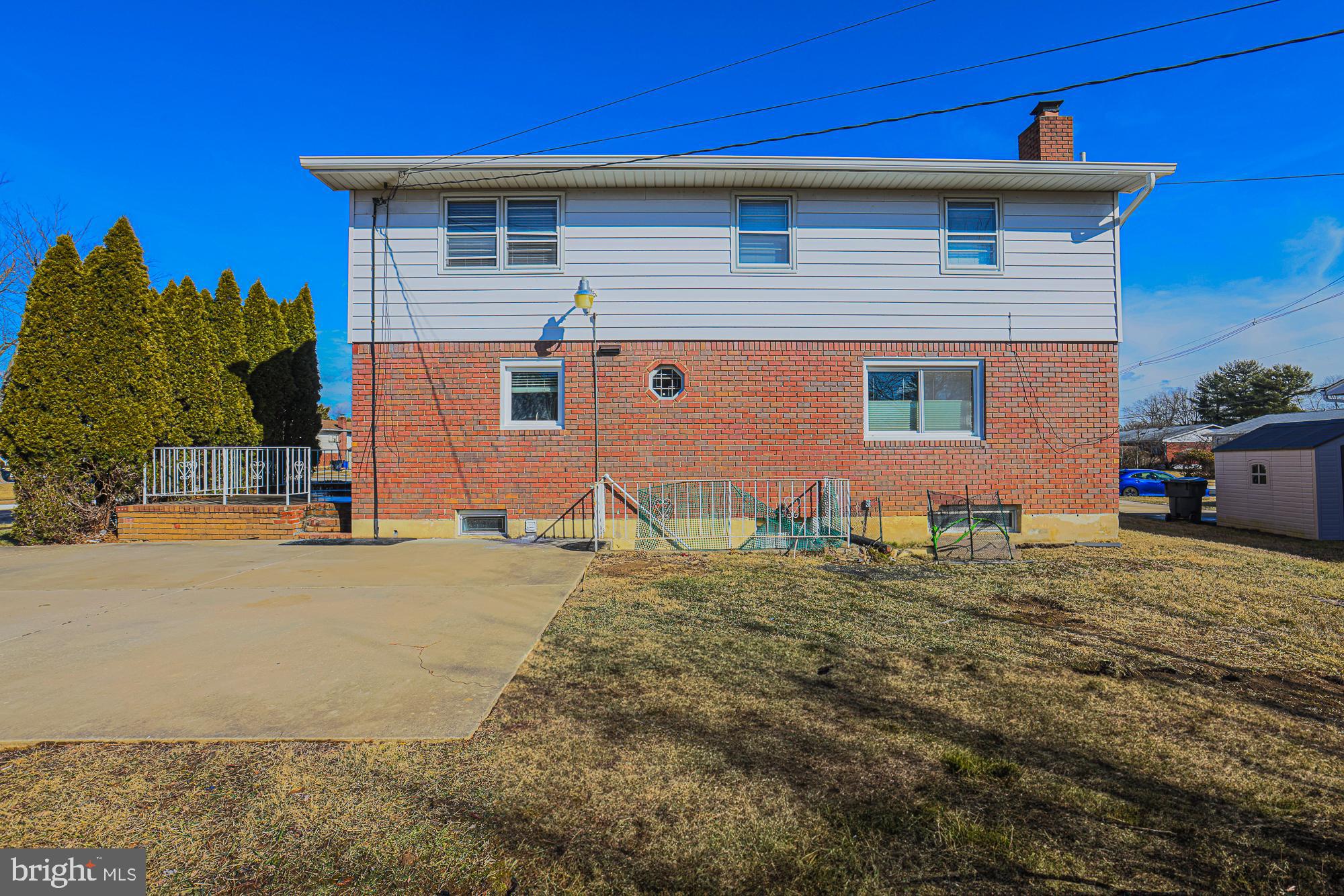 6504 Wickfield Road Baltimore, MD 21209 - Photo 3 of 51 Gallery Image 3