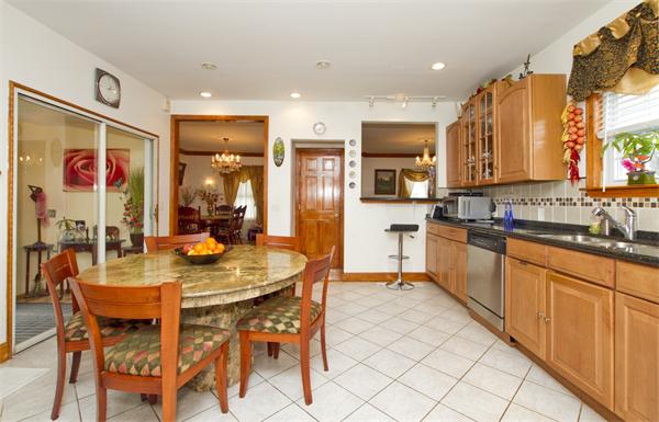 298 Langley Road Newton, MA 02459 - Photo 6 of 14 Gallery Image 6