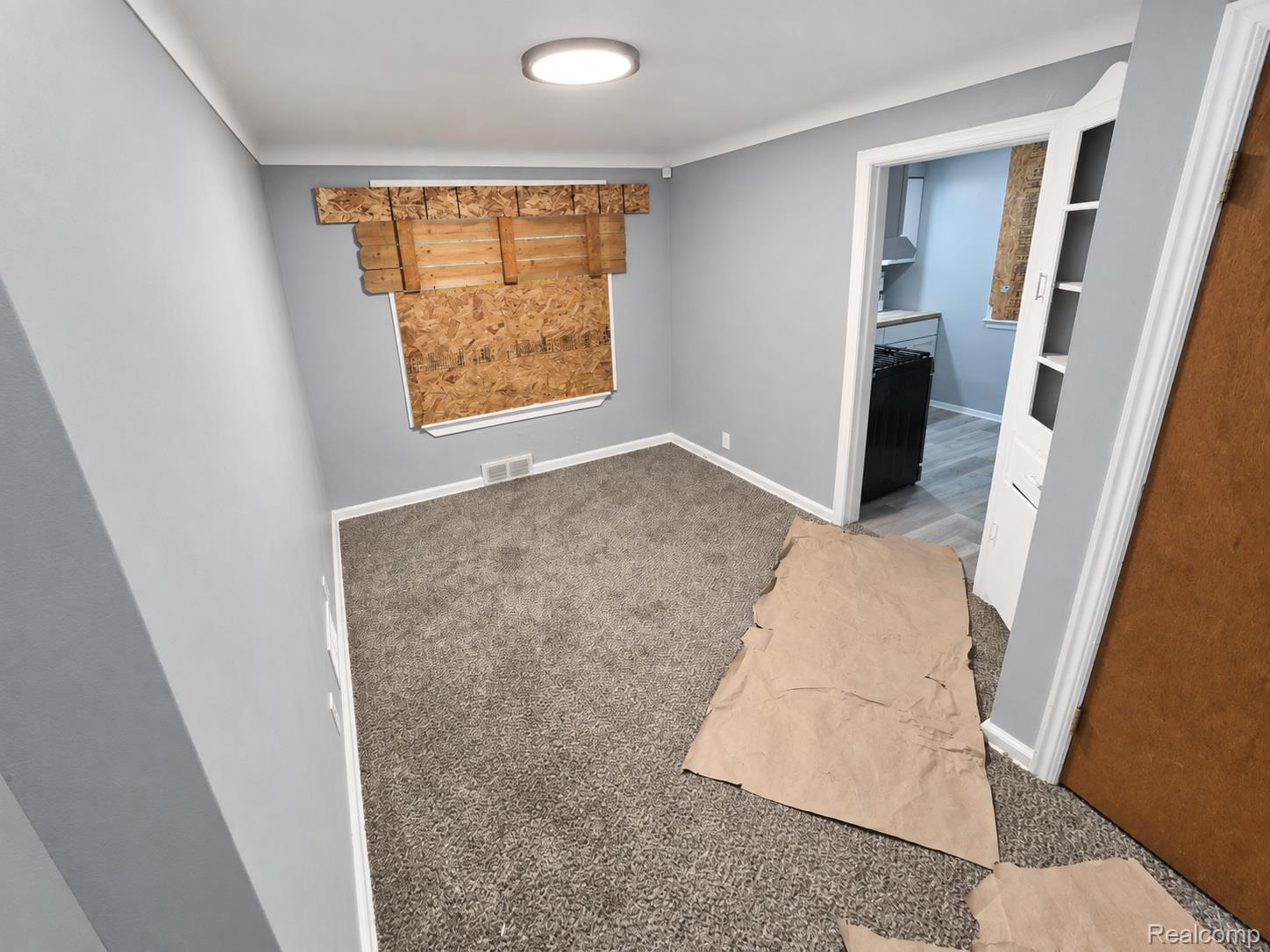 2401 Raskob Street Flint, MI 48504 - Photo 17 of 25 20260914_184431_MLS.jpg