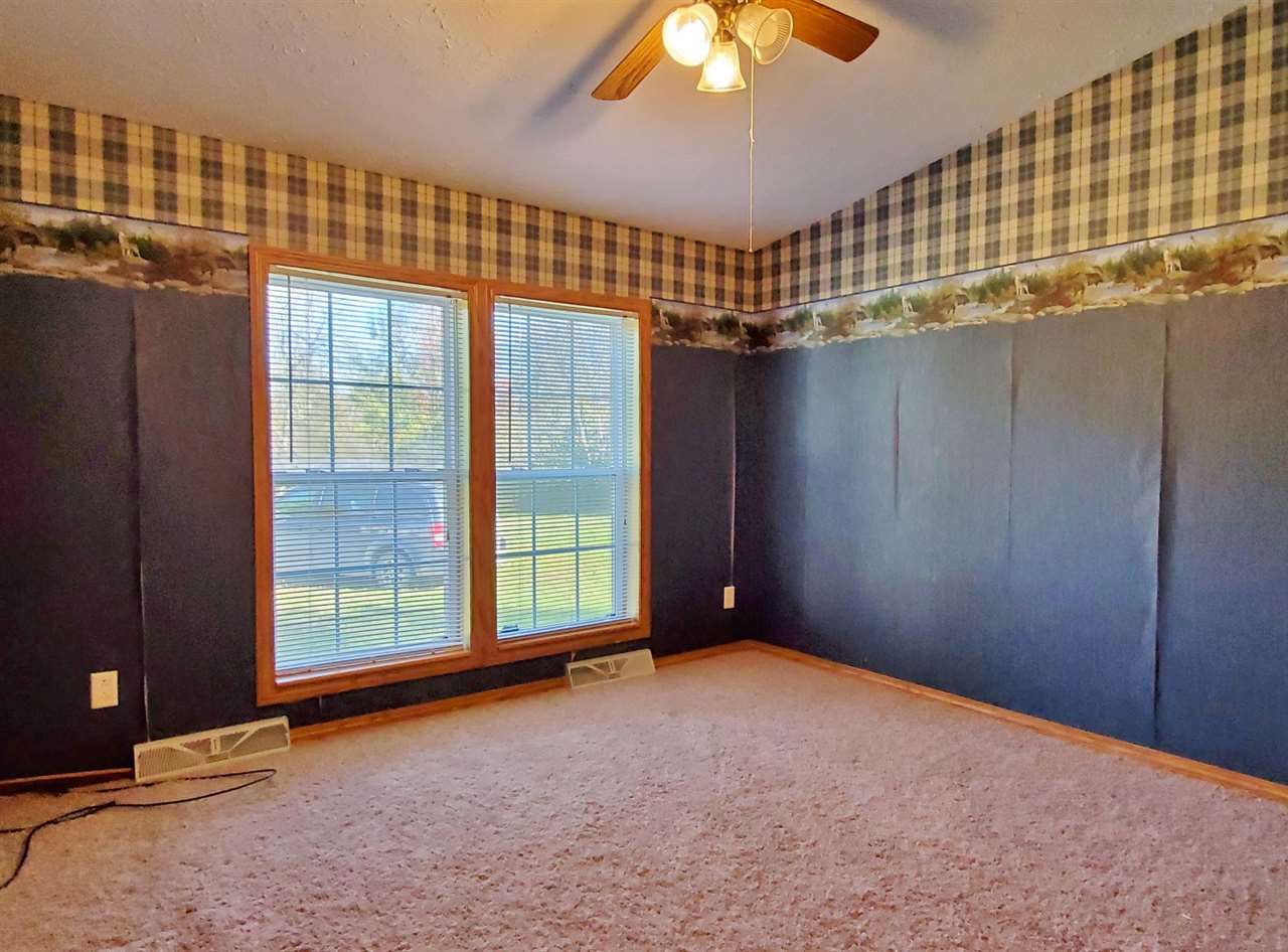 5664 Howard City-Edmore Road Edmore, MI 48829 - Photo 22 of 37 1868694-21.JPG