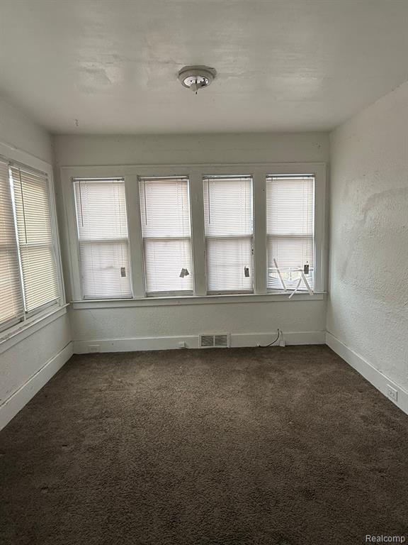 14669 Rutherford Street Detroit, MI 48227 - Photo 4 of 15