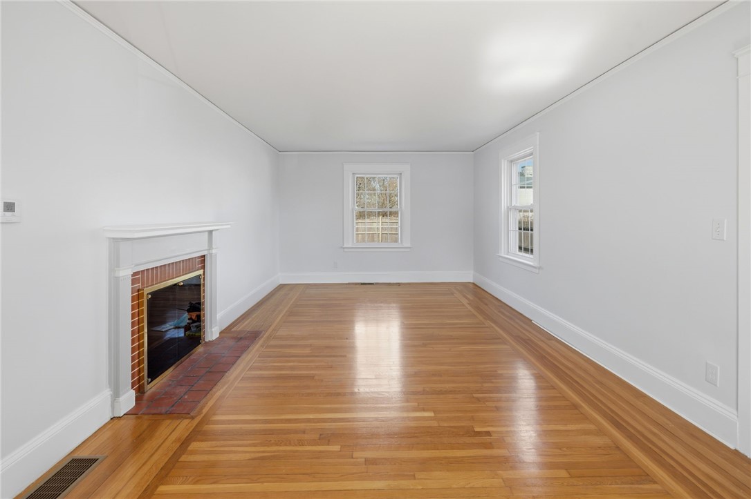 21 Earlham Way Warwick, RI 02886 - Photo 13 of 39