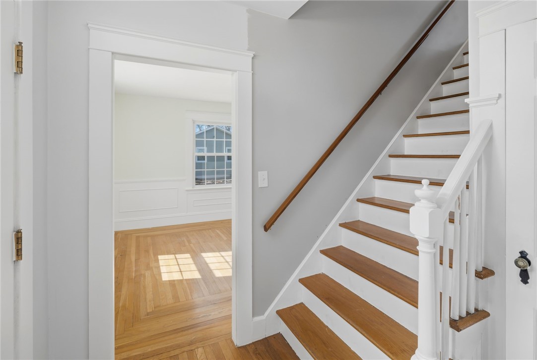 21 Earlham Way Warwick, RI 02886 - Photo 18 of 39