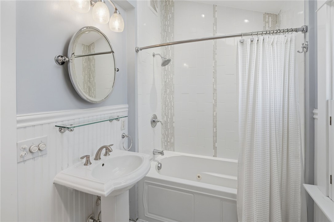 21 Earlham Way Warwick, RI 02886 - Photo 19 of 39