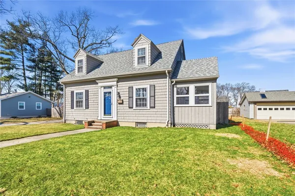 $3,300 | 21 Earlham Way, Warwick, RI 02886