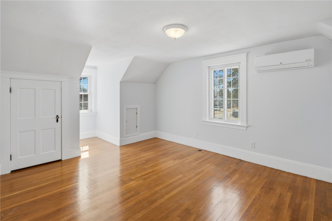 21 Earlham Way Warwick, RI 02886 - Photo 23 of 39