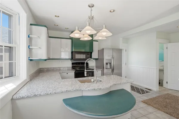 $3,300 | 21 Earlham Way, Warwick, RI 02886