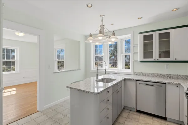 $3,300 | 21 Earlham Way, Warwick, RI 02886