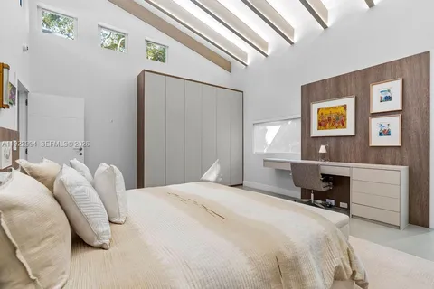 $4,995,000 | 4095 Battersea Road, Miami, FL 33133