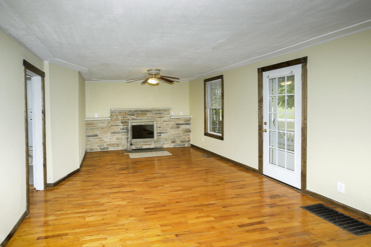 898 Ralston Road Colon, MI 49040 - Photo 6 of 42 898 ralston rd-105