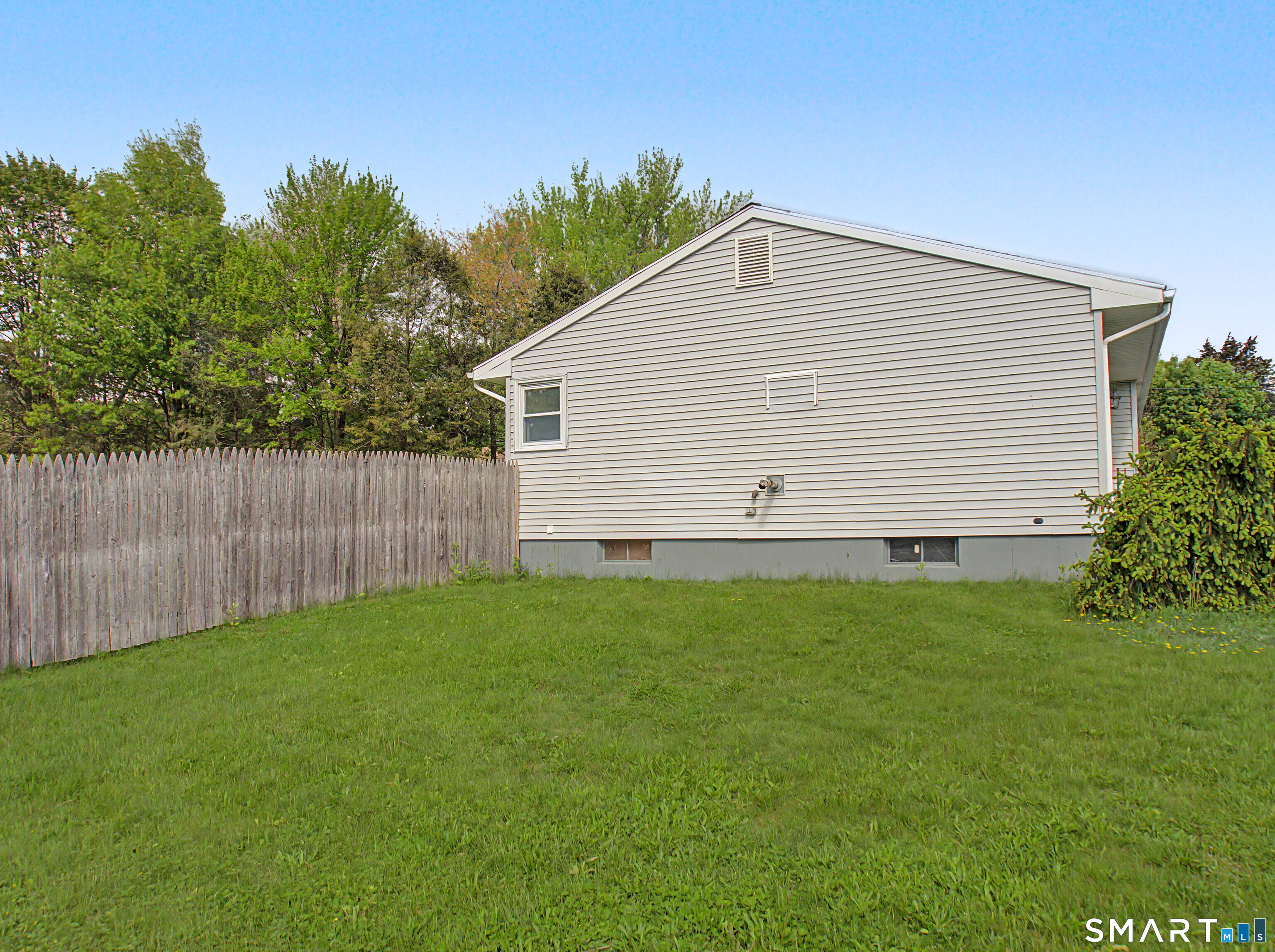 23 Raymond Road South Windsor, CT 06074 - Photo 37 of 37